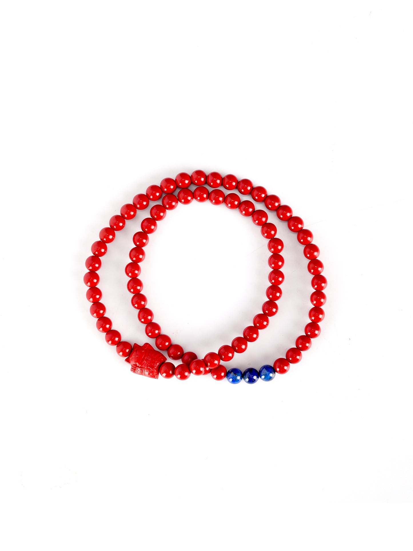 this piece merges the dual-luck energy of the Eastern fortune cat and the Western gemstone of wealth. The Fortune Cat beckons good fortune, the Lapis Lazuli unlocks financial wisdom, and the Cinnabar guards your peace. It is a composite-energy ritual implement that transcends cultural boundaries.