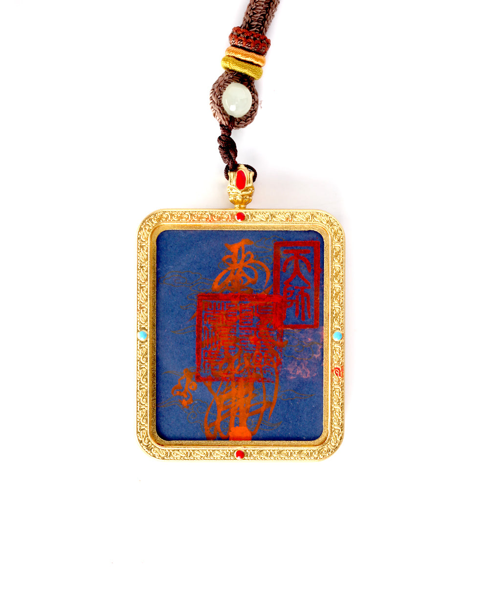 The secret wealth-attracting talisman is personally hand-drawn by a resident High Priest and consecrated to respectfully summon Marshal Zhao Gongming of the Profound Altar for his divine blessing, before being sealed within an exquisitely crafted Ghau box.