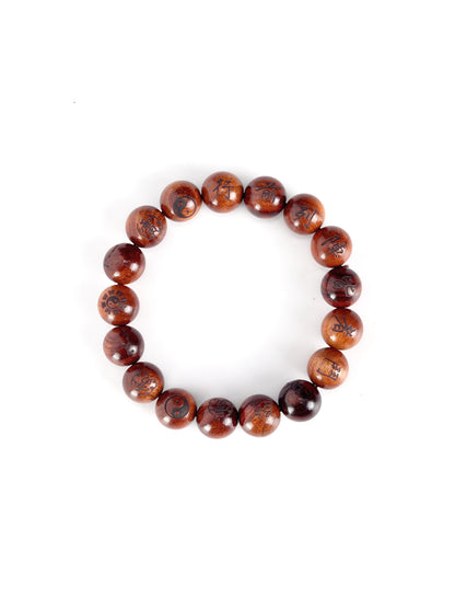  this bracelet merges the secret Nine-Character Mantra, the protection of the Six Jia Divine Generals, and the ultimate yang energy of thunderstruck wood into one. This bracelet is crafted from specially selected natural thunderstruck wood from Longhu Mountain; the wood itself embodies the destructive and regenerative power of lightning, and its energy is exceptionally fierce and potent.