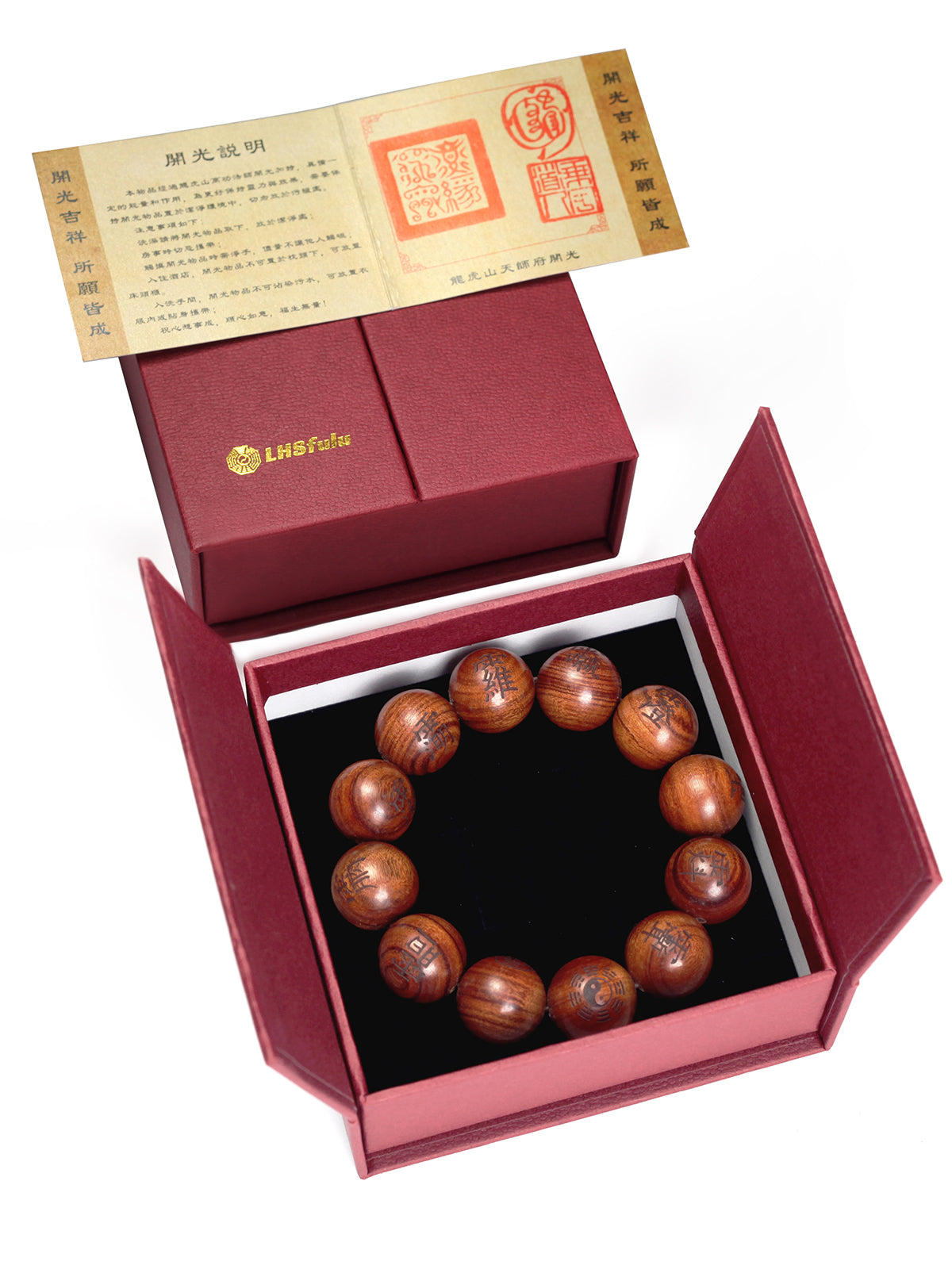 This bracelet is crafted from specially selected natural thunderstruck wood of exceptionally strong energy. Upon the surface of the beads are not ordinary talismanic script, but rather the 'Mihui' (Secret Celestial Names), personally hand-drawn by a High Priest of Longhu Mountain. 'Mihui' are the core cosmic passwords and secret designations of the deities in the celestial realm. They are the most direct path to communicating with the power of a specific divinity. Each Secret Name corresponds to a single de